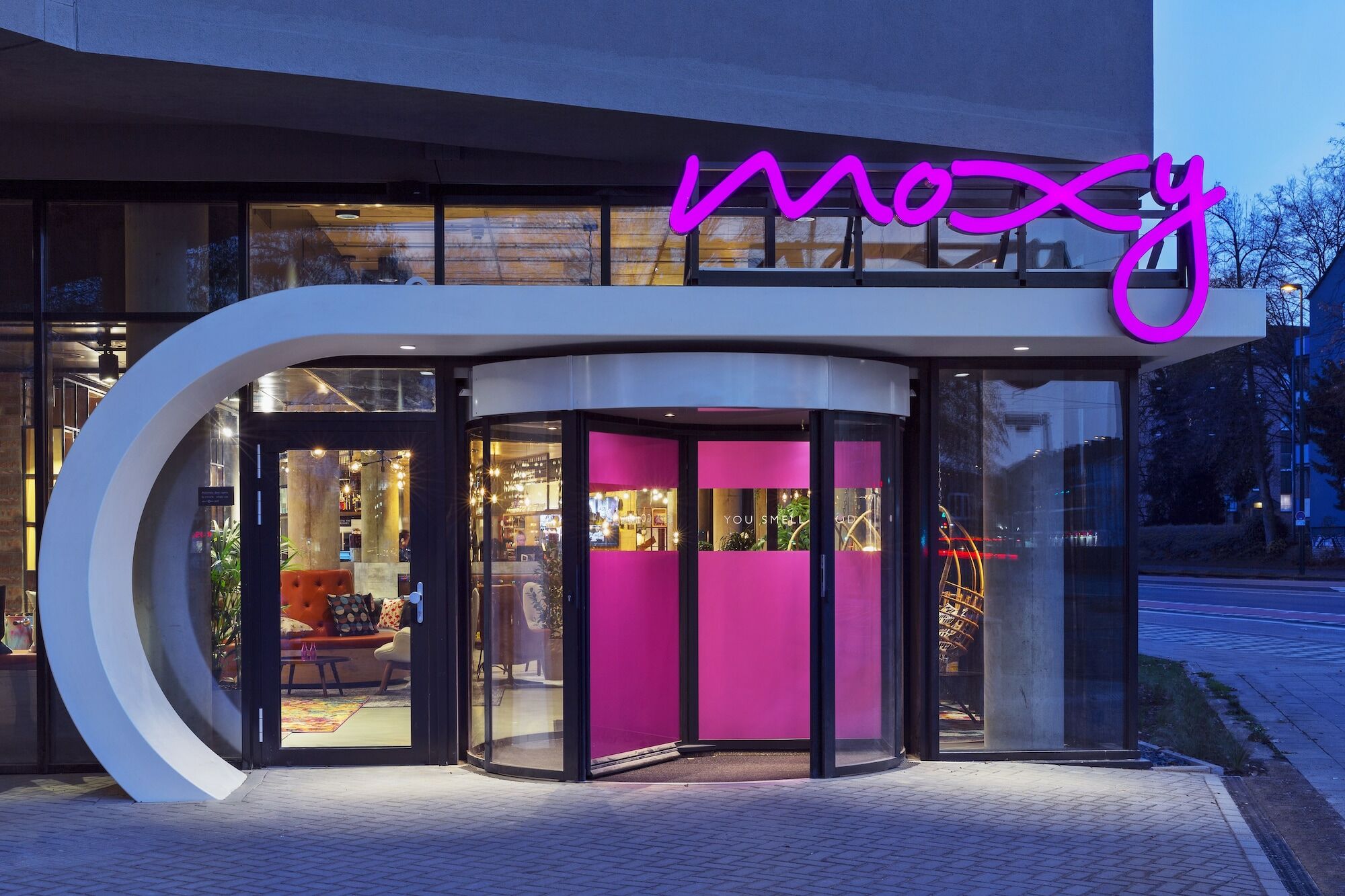 מלון Moxy Frankfurt Airport קלסטרבאך מראה חיצוני תמונה